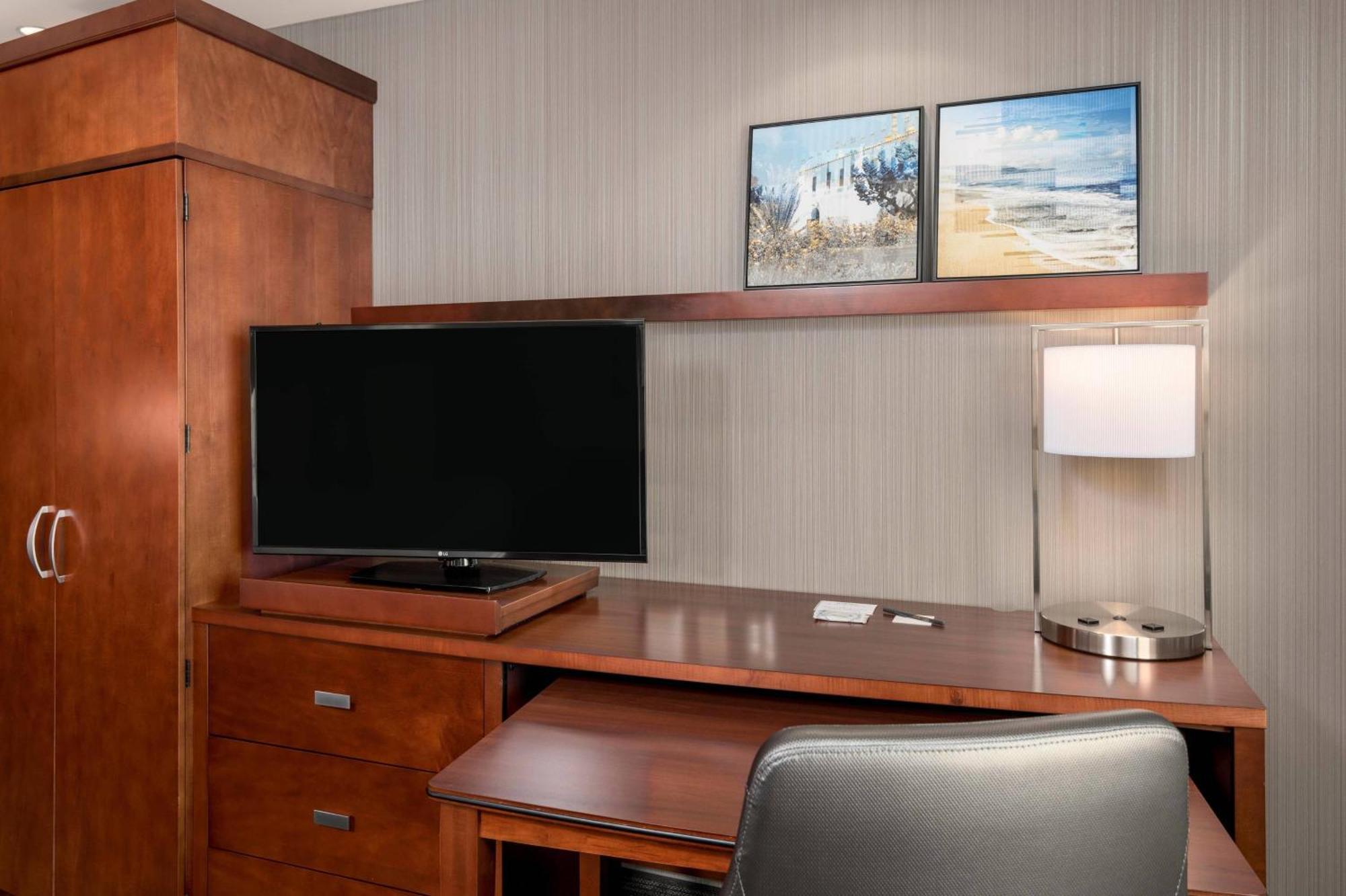 Courtyard By Marriott San Diego Οσιανσάιντ Εξωτερικό φωτογραφία