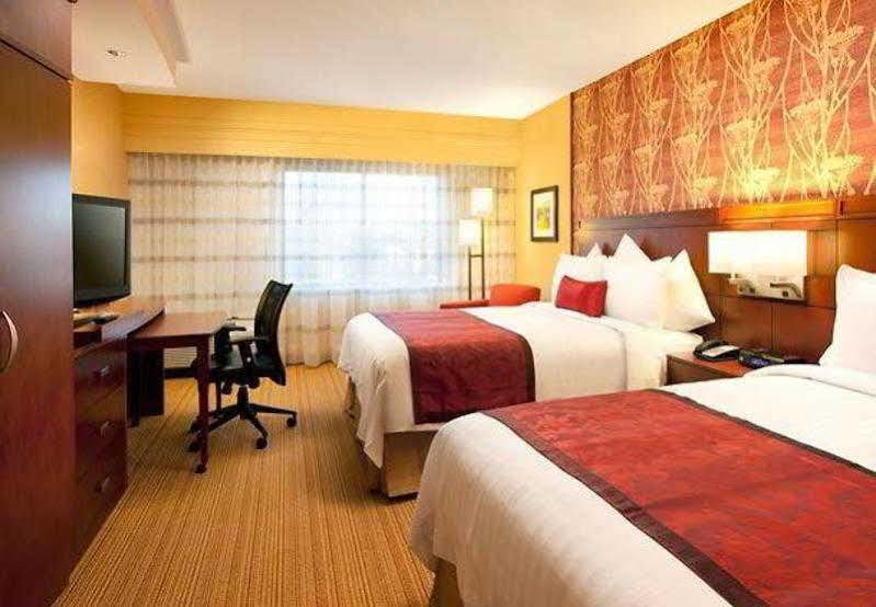 Courtyard By Marriott San Diego Οσιανσάιντ Εξωτερικό φωτογραφία